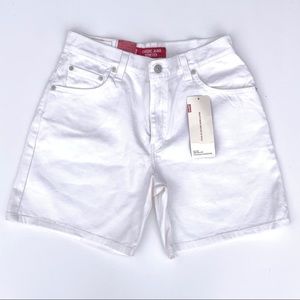 LEVI'S | High Waist Classic Jean Stretch Short